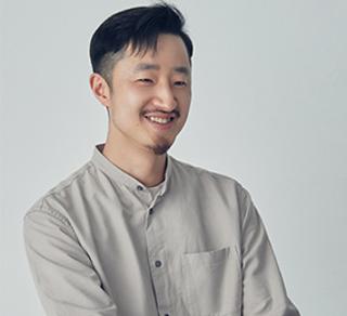 빛나는 무대 뒤에서: K-Pop과 다큐멘터리